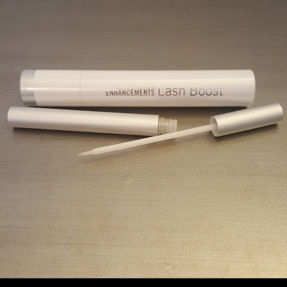 Rodan and Fields Lash Boost serum NEW - Picture 2 of 3